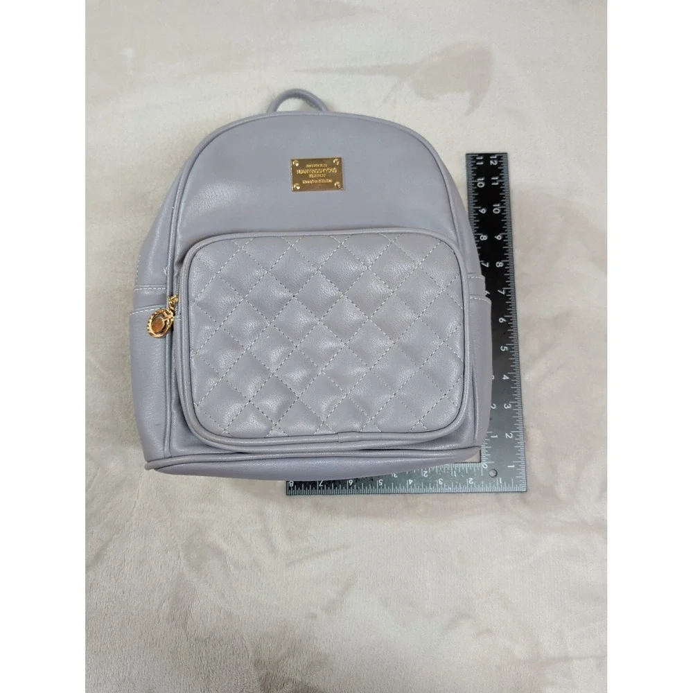 Jingpin‎ Huanyingshiyong Grey Quilted Mini Backpack Faux Leather Gold Hardware